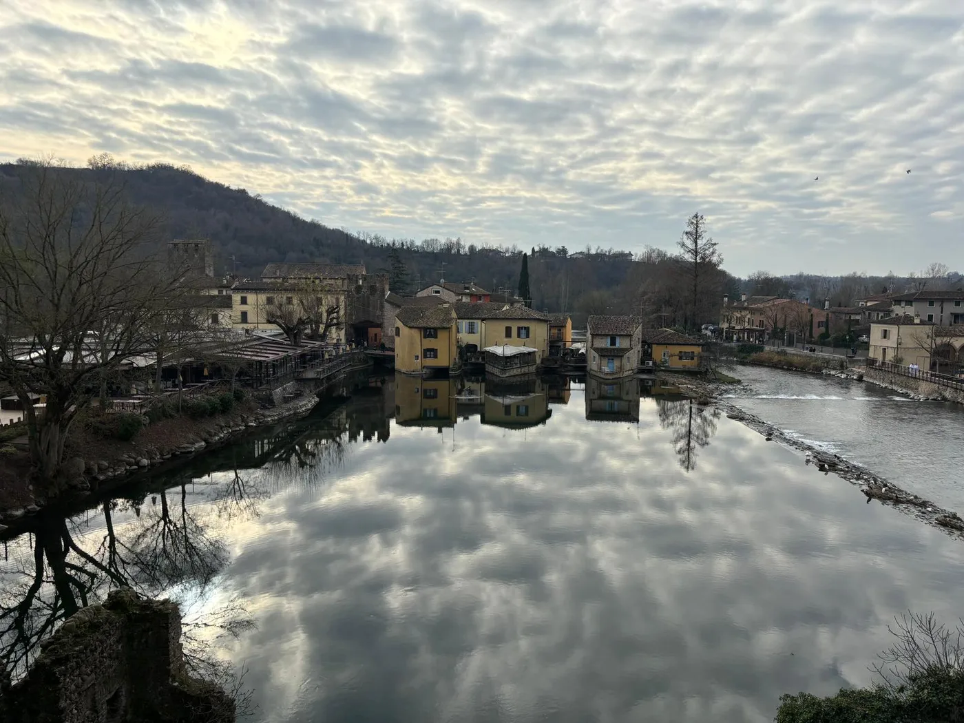 Borghetto sul Mincio viewed from above with the river and old buildings