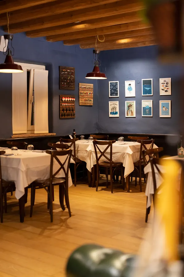 Interior dining room at Osteria Tenuta Preella in Cavaion Veronese
