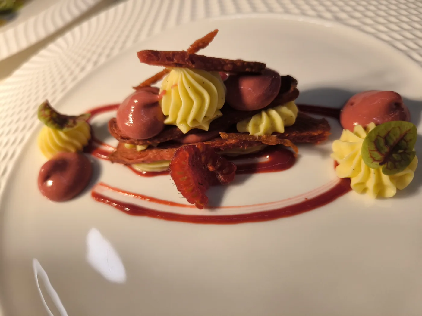 Plated dessert at Ristorante Bella Italia Pesce in Peschiera del Garda