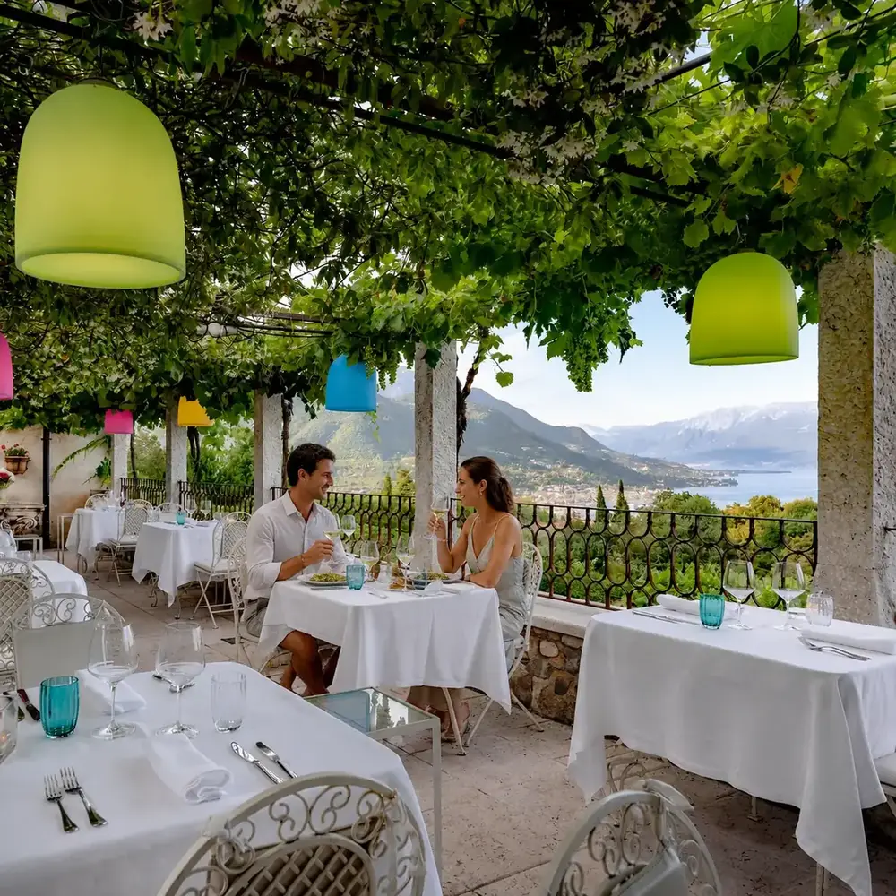 Lake view terrace at Ristorante Taverna Kus in San Zeno di Montagna