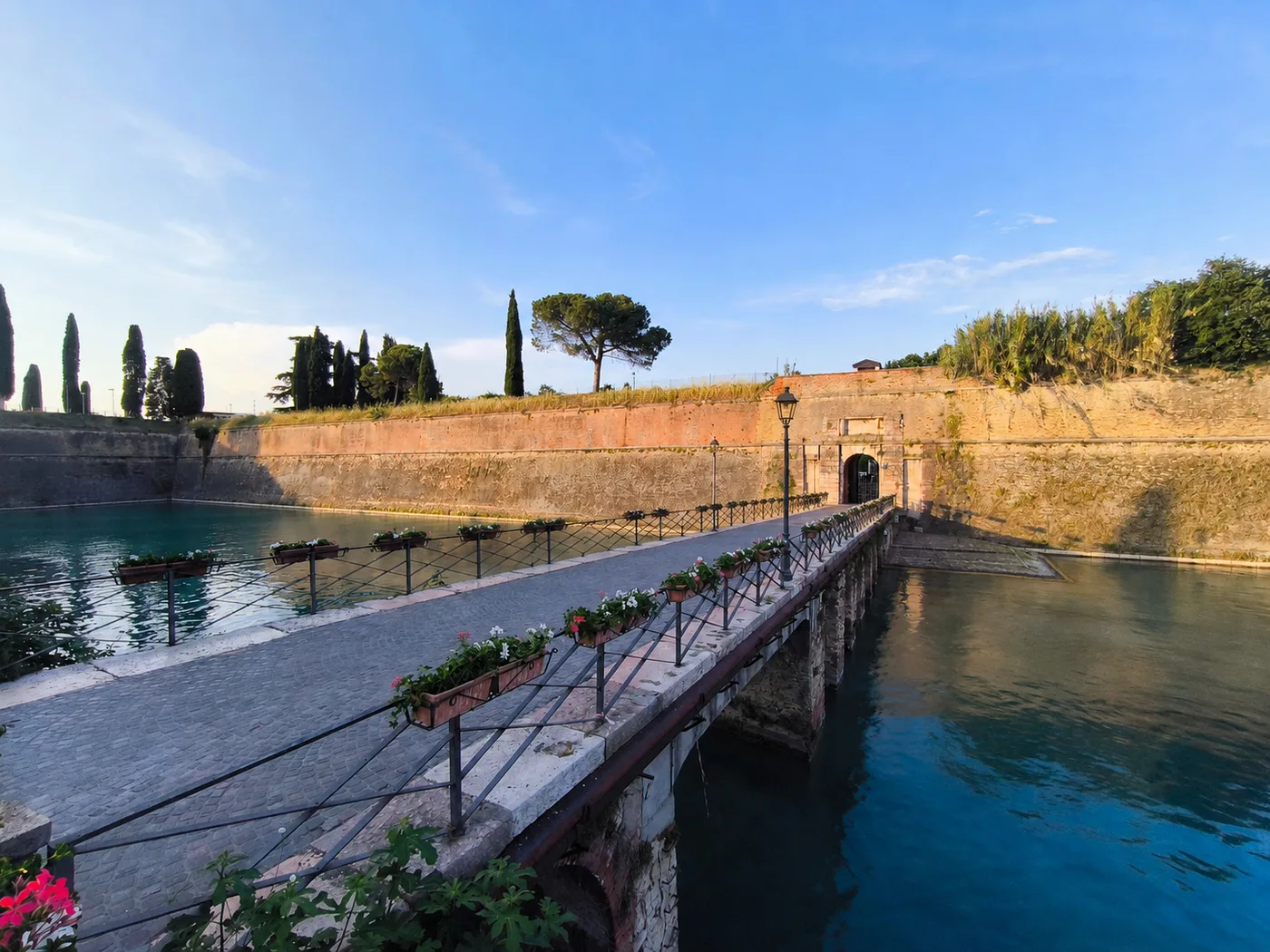Bridge and fortified entrance in Peschiera del Garda